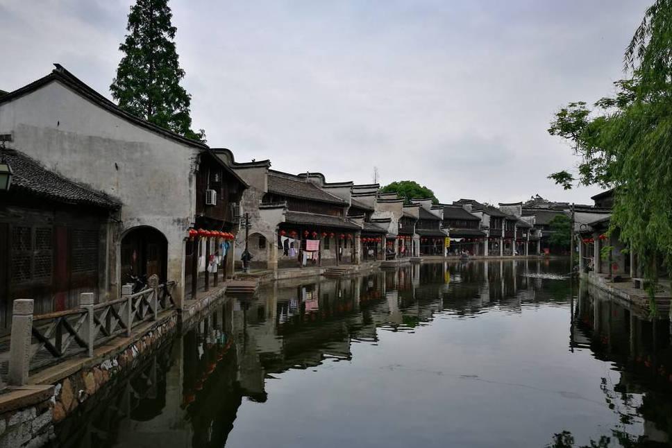 桃李天下医路行 妙手仁心祛骨病 ——记大理州第二届“苍洱霞光”人才李绍波